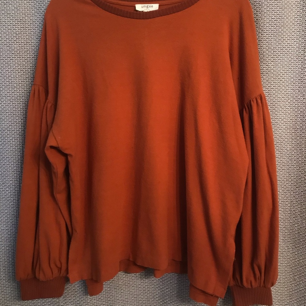 Umgee orange sweater with balloon sleeve